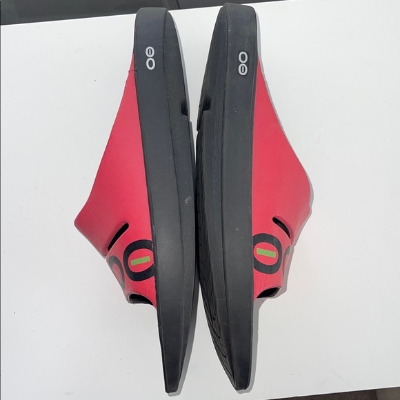 OOFOS OOahh Sport Recovery Slides
